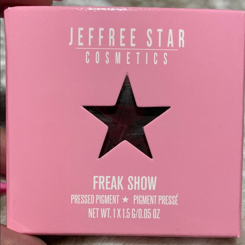 Jeffree Star Pink Eyeshadow Palette